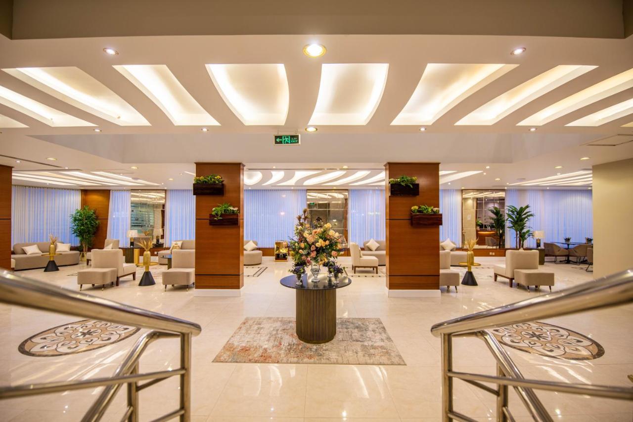 Granada Palace Inn Рияд Екстериор снимка