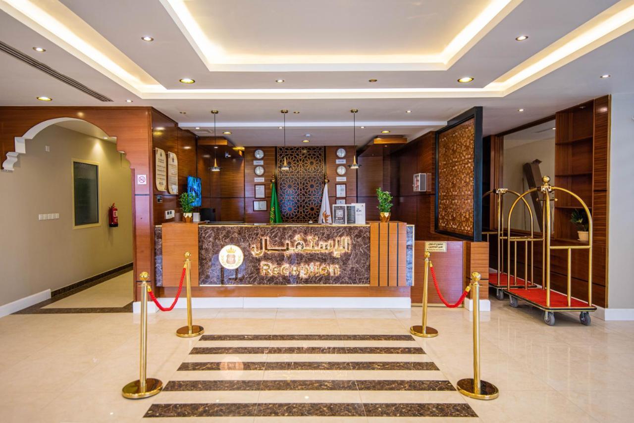 Granada Palace Inn Рияд Екстериор снимка