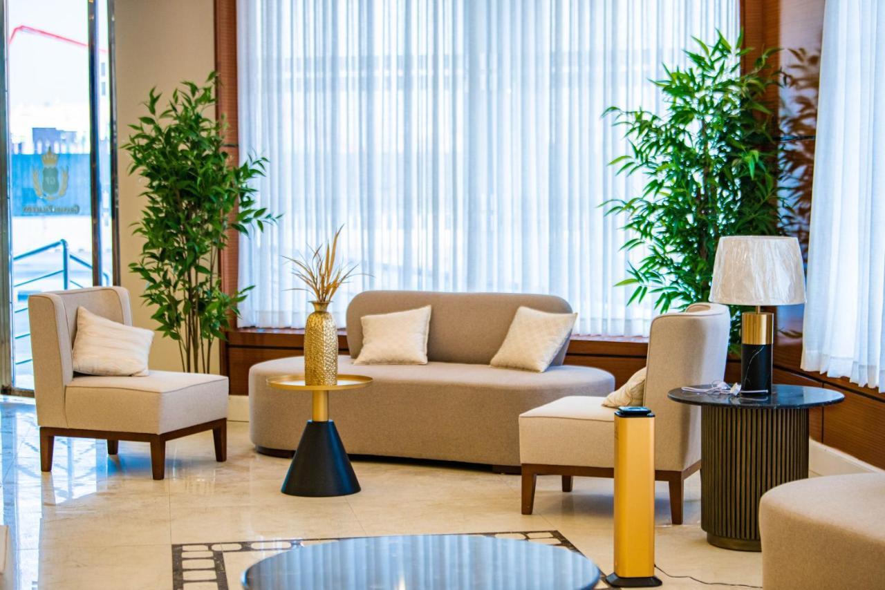 Granada Palace Inn Рияд Екстериор снимка