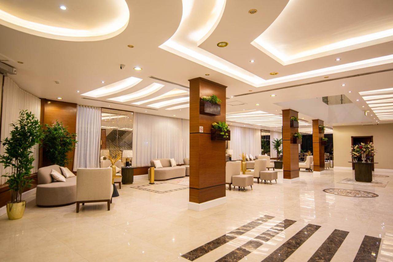 Granada Palace Inn Рияд Екстериор снимка